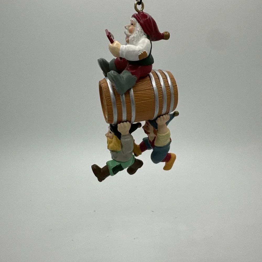 Vntg Coca-Cola Bottling Works Collection Elves Delivering Coke to N Pole 1997